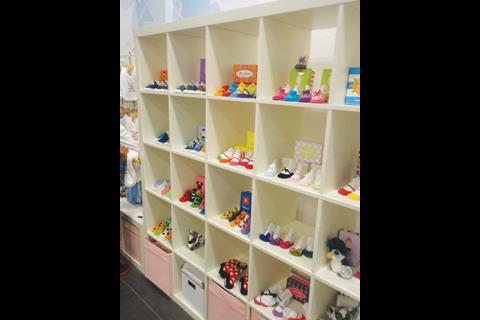 Displays let the product do the talking